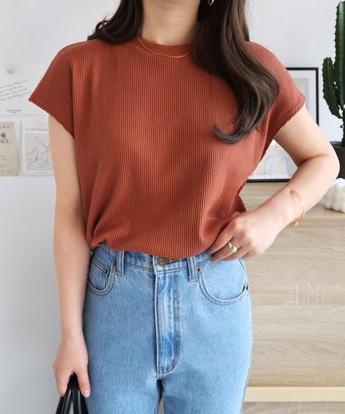andme（アンドミー）の「テレコリブ半袖フレンチスリーブTシャツ（Tシャツ/カットソー・レディース・チャコールグレー/ブラック/オフホワイト/ブルー系その他/イエロー/ピンクベージュ/ブラウン系その他/ネイビー・M/L）」の4枚目の写真