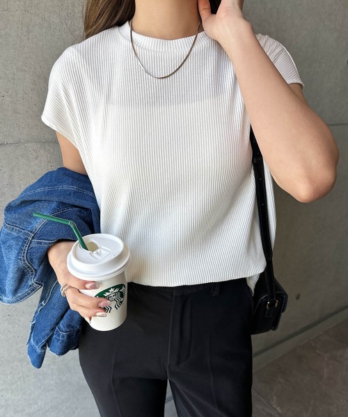 andme（アンドミー）の「テレコリブ半袖フレンチスリーブTシャツ（Tシャツ/カットソー・レディース・チャコールグレー/ブラック/オフホワイト/ブルー系その他/イエロー/ピンクベージュ/ブラウン系その他/ネイビー・M/L）」の19枚目の写真