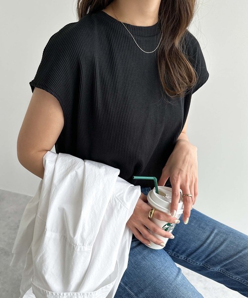 andme（アンドミー）の「テレコリブ半袖フレンチスリーブTシャツ（Tシャツ/カットソー・レディース・チャコールグレー/ブラック/オフホワイト/ブルー系その他/イエロー/ピンクベージュ/ブラウン系その他/ネイビー・M/L）」の11枚目の写真