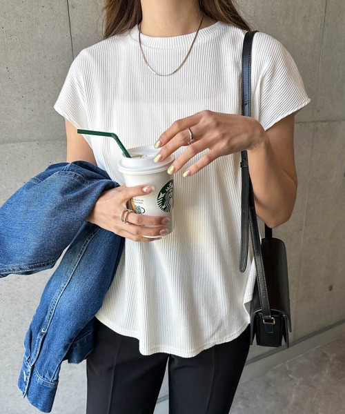andme（アンドミー）の「テレコリブ半袖フレンチスリーブTシャツ（Tシャツ/カットソー・レディース・チャコールグレー/ブラック/オフホワイト/ブルー系その他/イエロー/ピンクベージュ/ブラウン系その他/ネイビー・M/L）」の17枚目の写真