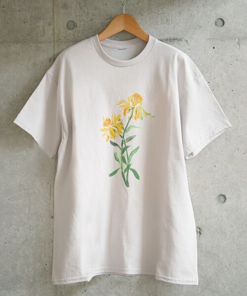 FREAK'S STORE（フリークスストア）の「TOLIGHT × FREAK'S STORE/トライト 別注フラワー半袖Tシャツ（Tシャツ/カットソー・レディース・ホワイト/ベージュ/グリーン・ﾌﾘ-）」の2枚目の写真