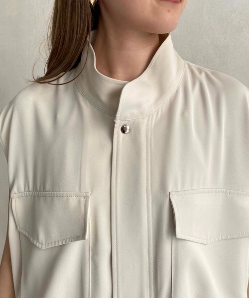 CAPRICIEUX LE'MAGE(カプリシューレマージュ)の「大人ミリタリーベスト(その他アウター・レディース・ブラック/アイボリー・FREE)」の7枚目の写真