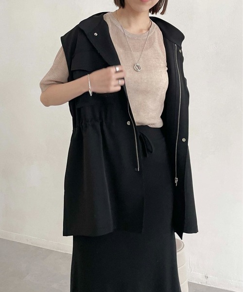 CAPRICIEUX LE'MAGE(カプリシューレマージュ)の「大人ミリタリーベスト(その他アウター・レディース・ブラック/アイボリー・FREE)」の13枚目の写真