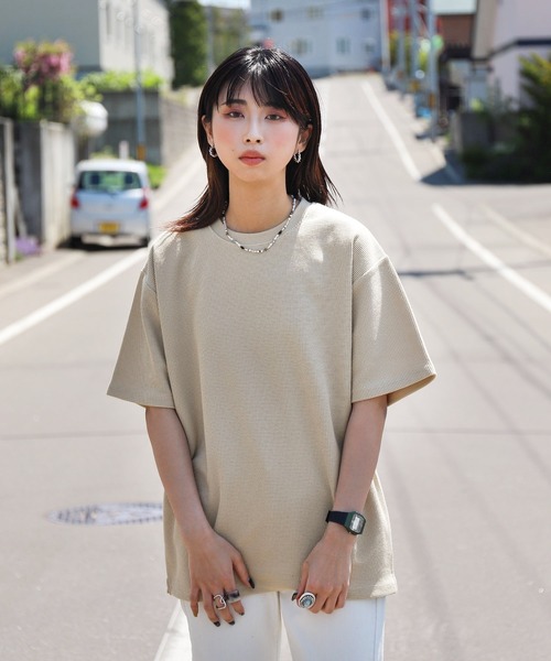 ZIP FIVE（ジップファイブ）の「【ZIP FIVE】ヘビーウェイト 吸水速乾 ドライワッフル レギュラー サーマル 半端袖 Tシャツ クルー / ヘンリーネック（Tシャツ/カットソー・メンズ・ブラック/ベージュ/イエロー/ブルー/グリーン/アイボリー/オートミール/チャコール/ブラック系/グレー系/ベージュ系/アイボリー系/アイボリー系1/グリーン系/ブルー系/イエロー系・SMALL/MEDIUM/LARGE/X-LARGE）」の6枚目の写真