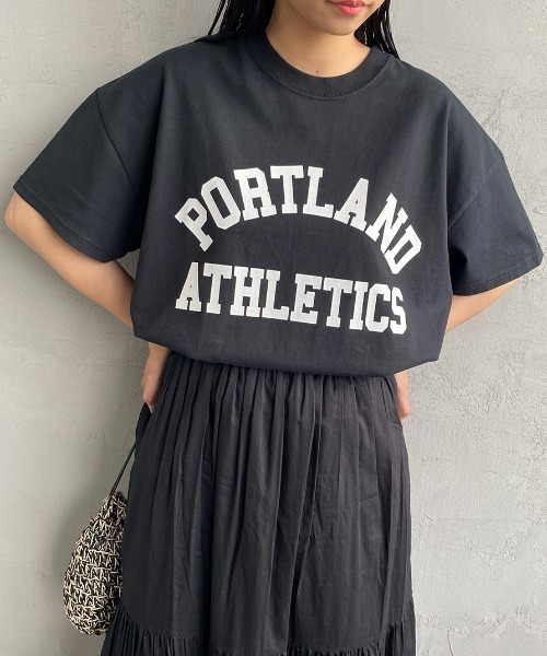 SCREEN STARS（スクリーンスターズ）の「[SCREEN STARS/スクリーンスターズ] 別注 ラウンドヘム カレッジプリントTシャツ（Tシャツ/カットソー・レディース・ホワイト/モカ/ブルー/ブラック・F）」の12枚目の写真