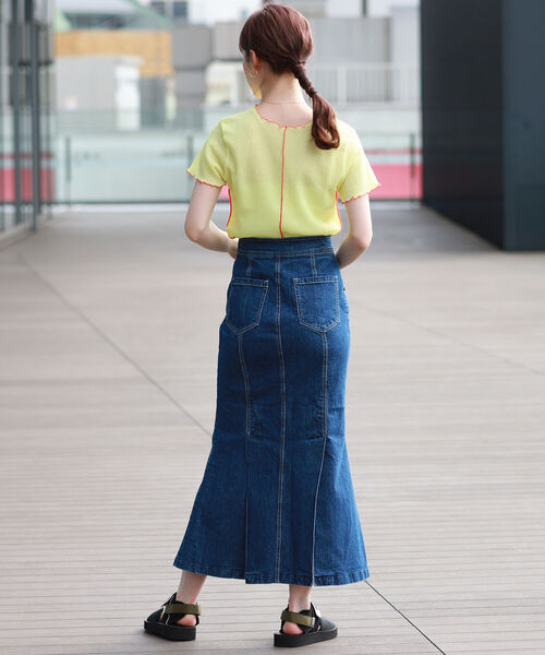 Ray BEAMS（レイビームス）の「Ray BEAMS / シャーリング 配色 メロー Tシャツ（Tシャツ/カットソー・レディース・ライトブルー/クリーム/レッド系その他・ONE SIZE）」の15枚目の写真