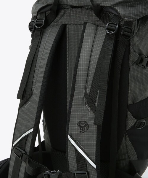 MOUNTAIN HARDWEAR(マウンテンハードウェアー)の「【Mountain Hardwear】マウンテンライト28(バックパック/リュック・メンズ・ブラック・FREE)」の13枚目の写真