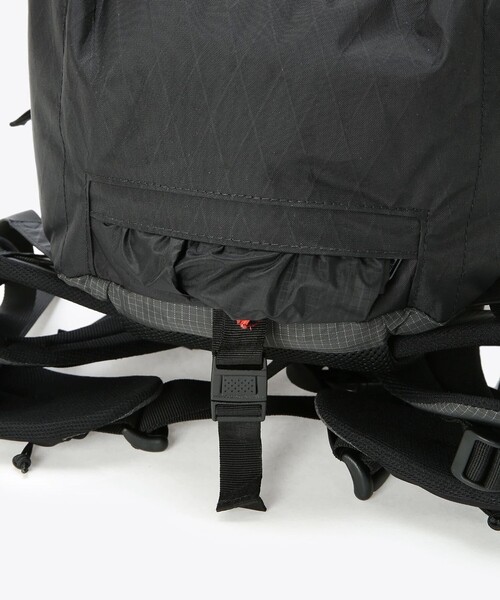 MOUNTAIN HARDWEAR(マウンテンハードウェアー)の「【Mountain Hardwear】マウンテンライト28(バックパック/リュック・メンズ・ブラック・FREE)」の18枚目の写真