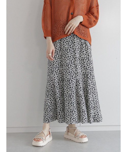 ehka sopo(エヘカソポ)の「花柄マーメイドスカート(スカート・レディース・ブラック/ブラウン/オフホワイト・フリ-)」の1枚目の写真