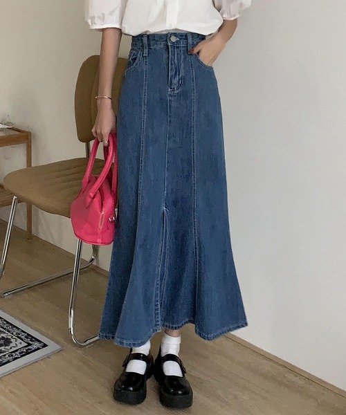 ANOTHER S（アナザーエス）の「フロントスリット マーメイドライン ロングデニムスカート（スカート・レディース・ブルー・S/M/L）」の6枚目の写真