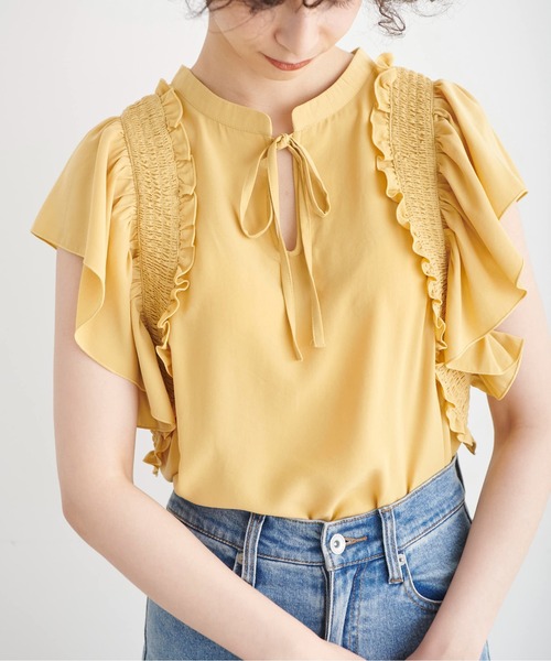 FREE'S MART（フリーズマート）の「◆前後2Wayシャーリングフリルスリーブブラウス（シャツ/ブラウス・レディース・ホワイト/ブラック/イエロー/ブラック系その他・FREE）」の4枚目の写真