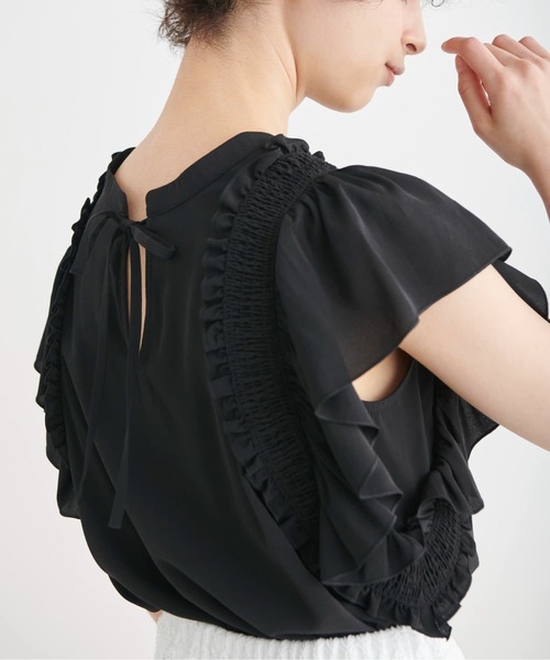 FREE'S MART（フリーズマート）の「◆前後2Wayシャーリングフリルスリーブブラウス（シャツ/ブラウス・レディース・ホワイト/ブラック/イエロー/ブラック系その他・FREE）」の2枚目の写真