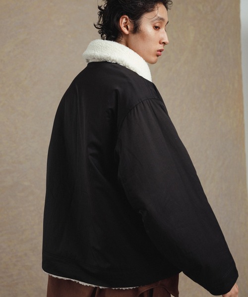 ADAM ET ROPE'(アダムエロペ)の「オーバーサイズ リバーシブル ボアブルゾン/サスティナブル/ユニセックス/SWITCH OUTER(ブルゾン・メンズ・ホワイト系その他5/カーキ・L/S/M)」の10枚目の写真