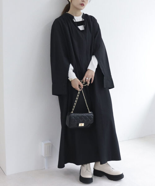 fredy emue(フレディエミュ)の「袖スリット開きシャツワンピース(シャツワンピース・レディース・ブラック/オフホワイト/サックスブルー・38)」の18枚目の写真