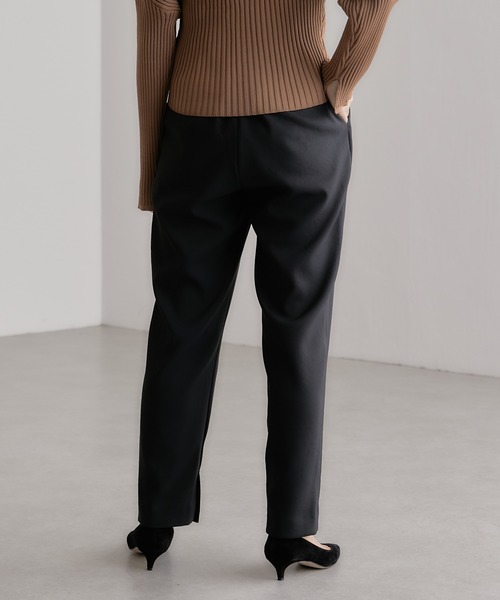 COLLAGE GALLARDAGALANTE(コラージュガリャルダガランテ)の「美シルエット/フルダルテーパードパンツ/手洗い可(スラックス・レディース・ブラック/ホワイト・0/1)」の17枚目の写真