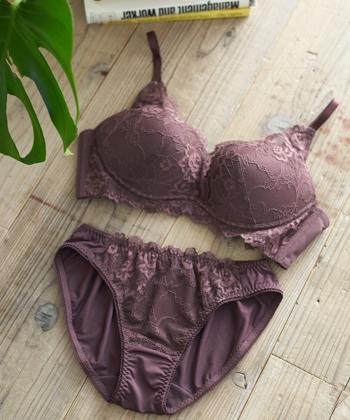 izumi BODY LABO（イズミボディラボ）の「【※急上昇中！※B～Fカップ／上下セット　ノンワイヤーでも自然な谷間ができる！】脇高フロントクロスノンワイヤーブラショーツセット（ブラ&ショーツ・レディース・ブラック/ブラウン/カーキ/モカ/アイボリー/ブルー/チャコール/ブルーグレー/ピンク/グリーン/グレー系・D70/B70/E75/C75/F70/E70/B75/D75/C70/F75/F65/C65/B65/E65/D65）」の6枚目の写真