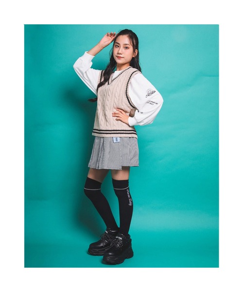 ZIDDY（ジディ）の「ZIDDY/【ニコ☆プチ掲載】ケーブル編みラインリブベスト+ボリュームロゴスリーブTシャツセット(130~160cm)（ベスト・キッズ・ベージュ/パープル・150/160/130/140）」の13枚目の写真