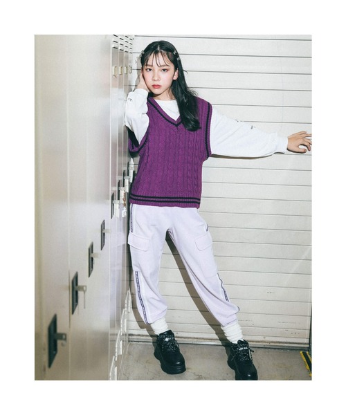 ZIDDY（ジディ）の「ZIDDY/【ニコ☆プチ掲載】ケーブル編みラインリブベスト+ボリュームロゴスリーブTシャツセット(130~160cm)（ベスト・キッズ・ベージュ/パープル・150/160/130/140）」の21枚目の写真