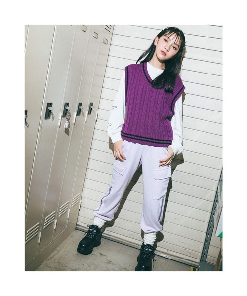 ZIDDY（ジディ）の「ZIDDY/【ニコ☆プチ掲載】ケーブル編みラインリブベスト+ボリュームロゴスリーブTシャツセット(130~160cm)（ベスト・キッズ・ベージュ/パープル・150/160/130/140）」の3枚目の写真