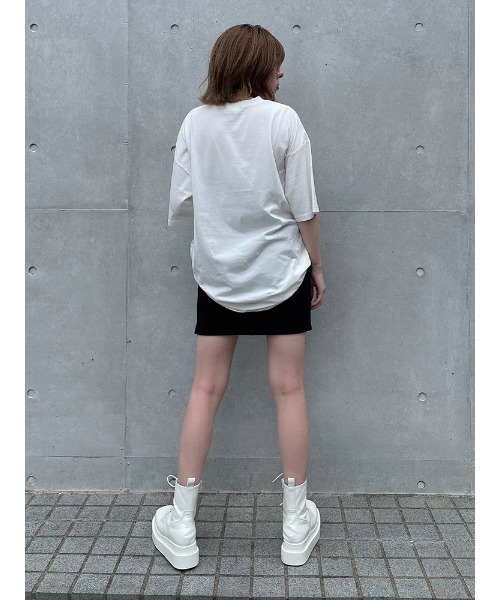ENVYM（アンビー）の「ピグメントＢｉｇＴｅｅ（Tシャツ/カットソー・レディース・ホワイト/ブラック/ベージュ・FREE）」の18枚目の写真