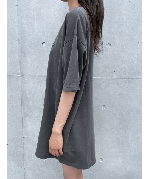 ENVYM（アンビー）の「ピグメントＢｉｇＴｅｅ（Tシャツ/カットソー・レディース・ホワイト/ブラック/ベージュ・FREE）」の19枚目の写真