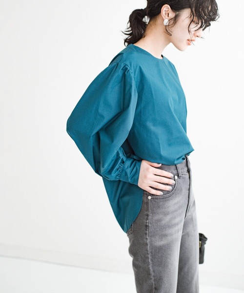 haco!（ハコ）の「脱！地味すぎコーデ！これさえあればいくつになっても華やげる　かわいすぎずにかわいいボリューム袖ブラウス by que made me（シャツ/ブラウス・レディース・ホワイト/グリーン・SMALL/MEDIUM/LARGE/X-LARGE）」の14枚目の写真