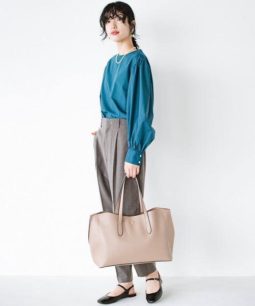 haco!（ハコ）の「脱！地味すぎコーデ！これさえあればいくつになっても華やげる　かわいすぎずにかわいいボリューム袖ブラウス by que made me（シャツ/ブラウス・レディース・ホワイト/グリーン・SMALL/MEDIUM/LARGE/X-LARGE）」の9枚目の写真