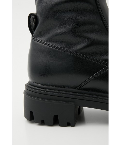 SLY（スライ）の「ROUND TOE CHUNKY FIT BOOTS ラウンドトゥ チャンキー フィットブーツ 厚底 ボリュームソール（ブーツ・レディース・ブラック/ベージュ・MEDIUM/LARGE/SMALL）」の8枚目の写真