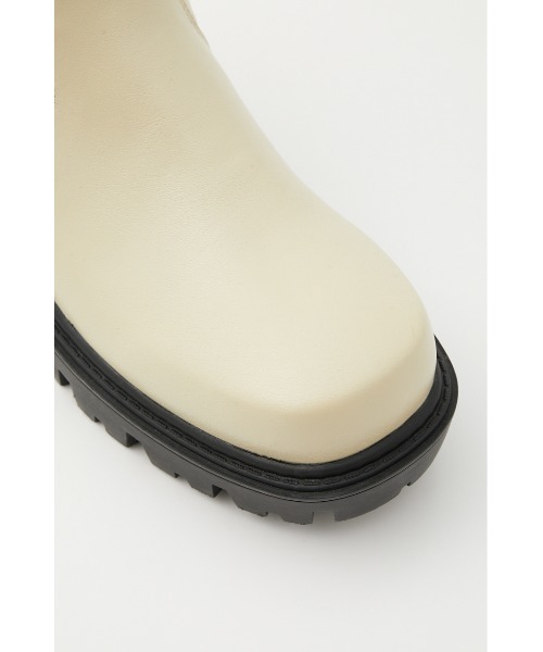 SLY（スライ）の「ROUND TOE CHUNKY FIT BOOTS ラウンドトゥ チャンキー フィットブーツ 厚底 ボリュームソール（ブーツ・レディース・ブラック/ベージュ・MEDIUM/LARGE/SMALL）」の15枚目の写真