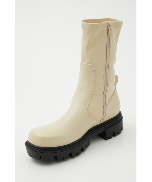 SLY（スライ）の「ROUND TOE CHUNKY FIT BOOTS ラウンドトゥ チャンキー フィットブーツ 厚底 ボリュームソール（ブーツ・レディース・ブラック/ベージュ・MEDIUM/LARGE/SMALL）」の17枚目の写真