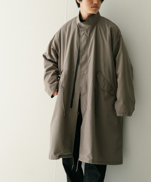 ITEMS URBANRESEARCH（アイテムズ アーバンリサーチ）の「オーバーサイズ モッズコート（モッズコート・メンズ・ブラック/グレー/カーキ・MEDIUM/LARGE）」の5枚目の写真