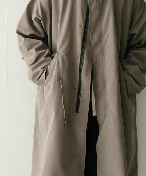 ITEMS URBANRESEARCH（アイテムズ アーバンリサーチ）の「オーバーサイズ モッズコート（モッズコート・メンズ・ブラック/グレー/カーキ・MEDIUM/LARGE）」の9枚目の写真