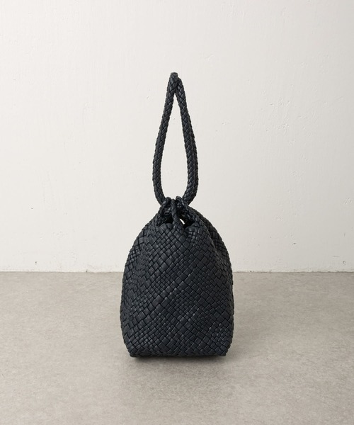 BEARDSLEY（ビアズリー）の「《FALORNI》巾着レザーバッグ（トートバッグ・レディース・ブラック・FREE）」の3枚目の写真