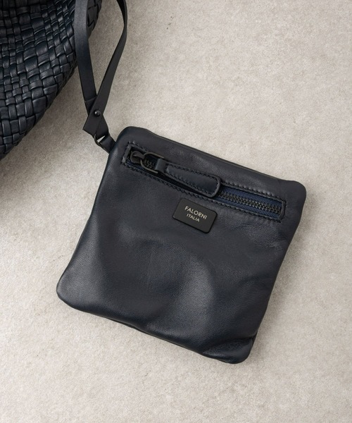 BEARDSLEY（ビアズリー）の「《FALORNI》巾着レザーバッグ（トートバッグ・レディース・ブラック・FREE）」の4枚目の写真