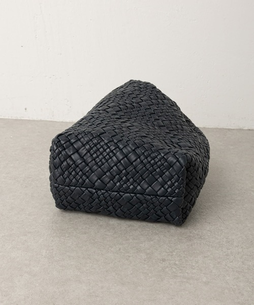 BEARDSLEY（ビアズリー）の「《FALORNI》巾着レザーバッグ（トートバッグ・レディース・ブラック・FREE）」の10枚目の写真