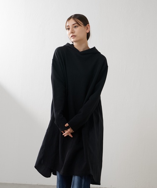 Lui's（ルイス）の「バックプリーツフーディープルオーバー（Tシャツ/カットソー・レディース・ブラック/グレー・FREE）」の6枚目の写真