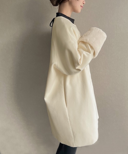 JUNOAH（ジュノア）の「袖口ファーノーカラーコート（ノーカラーコート・レディース・アイボリー/ブラック/ピンク系その他・MEDIUM/LARGE/X-LARGE）」の14枚目の写真