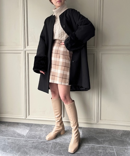 JUNOAH（ジュノア）の「袖口ファーノーカラーコート（ノーカラーコート・レディース・アイボリー/ブラック/ピンク系その他・MEDIUM/LARGE/X-LARGE）」の20枚目の写真