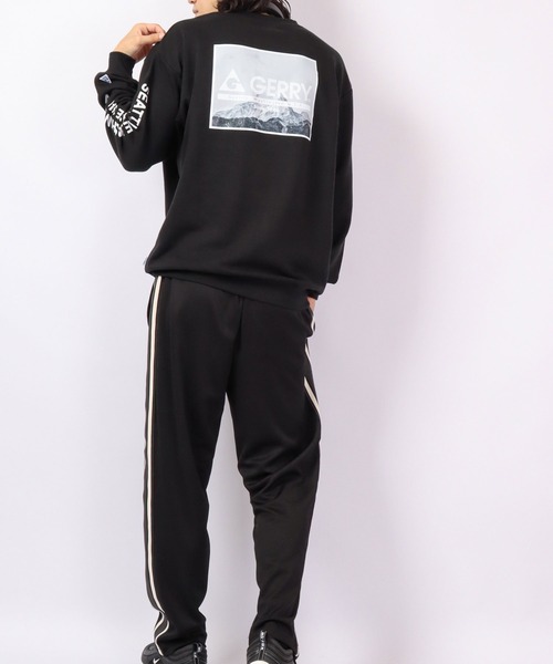 GERRY（ジェリー）の「GERRY 裏毛ロゴバック＆スリーブプリント ビッグシルエット クルーネックプルオーバー（スウェット・メンズ・ホワイト/アッシュグレー/ブラック/ブルー・LL/M/L）」の15枚目の写真