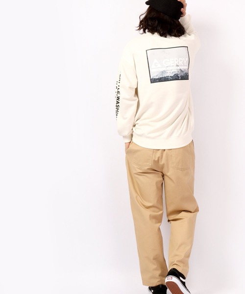 GERRY（ジェリー）の「GERRY 裏毛ロゴバック＆スリーブプリント ビッグシルエット クルーネックプルオーバー（スウェット・メンズ・ホワイト/アッシュグレー/ブラック/ブルー・LL/M/L）」の11枚目の写真