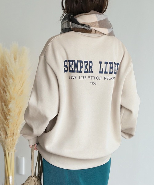 reca(レカ)の「オーバーサイズバッグプリント裏起毛スウェット(スウェット・レディース・ベージュ/パープル/チャコールグレー・FREE)」の3枚目の写真