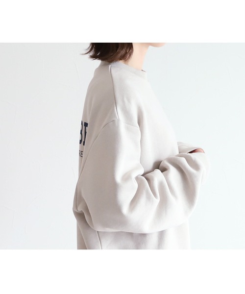 reca(レカ)の「オーバーサイズバッグプリント裏起毛スウェット(スウェット・レディース・ベージュ/パープル/チャコールグレー・FREE)」の21枚目の写真