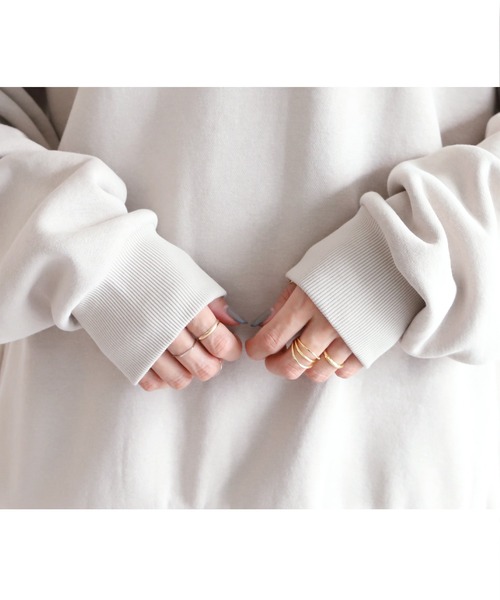 reca(レカ)の「オーバーサイズバッグプリント裏起毛スウェット(スウェット・レディース・ベージュ/パープル/チャコールグレー・FREE)」の22枚目の写真