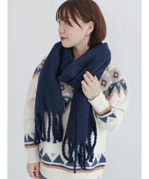 Lugnoncure（ルノンキュール）の「無地ブークレストール（ストール/ショール・レディース・イエロー/ネイビー/オフホワイト・ﾌﾘ-）」の11枚目の写真