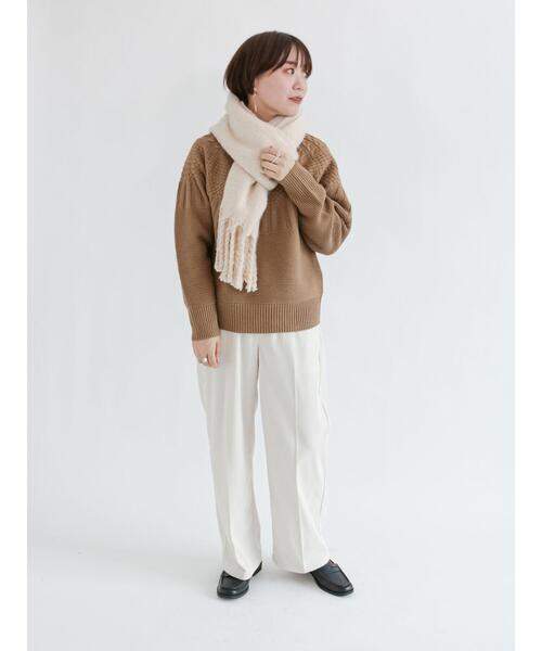 Lugnoncure（ルノンキュール）の「無地ブークレストール（ストール/ショール・レディース・イエロー/ネイビー/オフホワイト・ﾌﾘ-）」の12枚目の写真