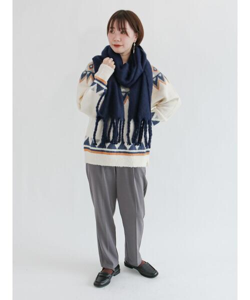 Lugnoncure（ルノンキュール）の「無地ブークレストール（ストール/ショール・レディース・イエロー/ネイビー/オフホワイト・ﾌﾘ-）」の13枚目の写真