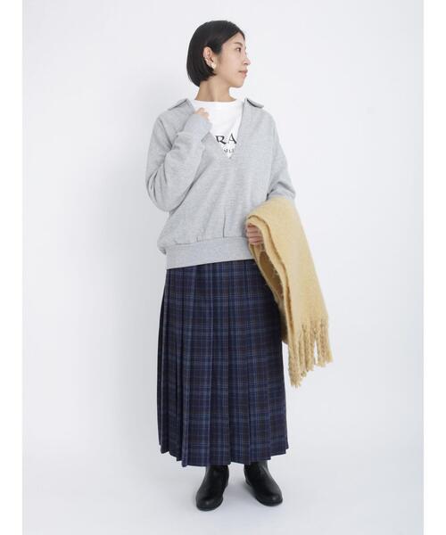 Lugnoncure（ルノンキュール）の「無地ブークレストール（ストール/ショール・レディース・イエロー/ネイビー/オフホワイト・ﾌﾘ-）」の14枚目の写真