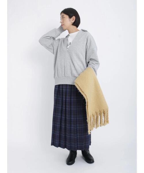 Lugnoncure（ルノンキュール）の「無地ブークレストール（ストール/ショール・レディース・イエロー/ネイビー/オフホワイト・ﾌﾘ-）」の15枚目の写真