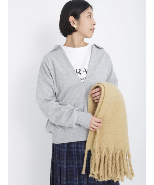 Lugnoncure（ルノンキュール）の「無地ブークレストール（ストール/ショール・レディース・イエロー/ネイビー/オフホワイト・ﾌﾘ-）」の9枚目の写真