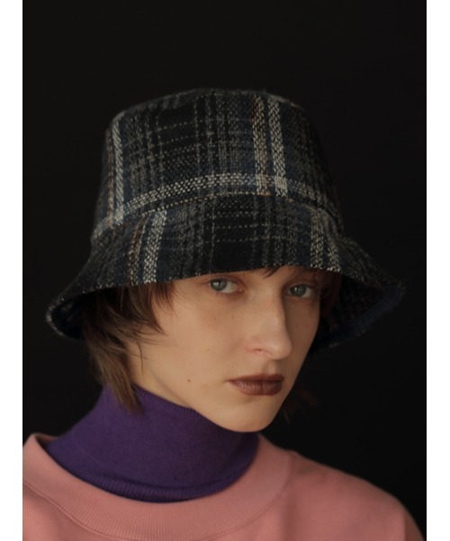 AMAIL(アマイル)の「Check bucket hat(ハット・レディース・レッド/ブラック・FREE)」の5枚目の写真